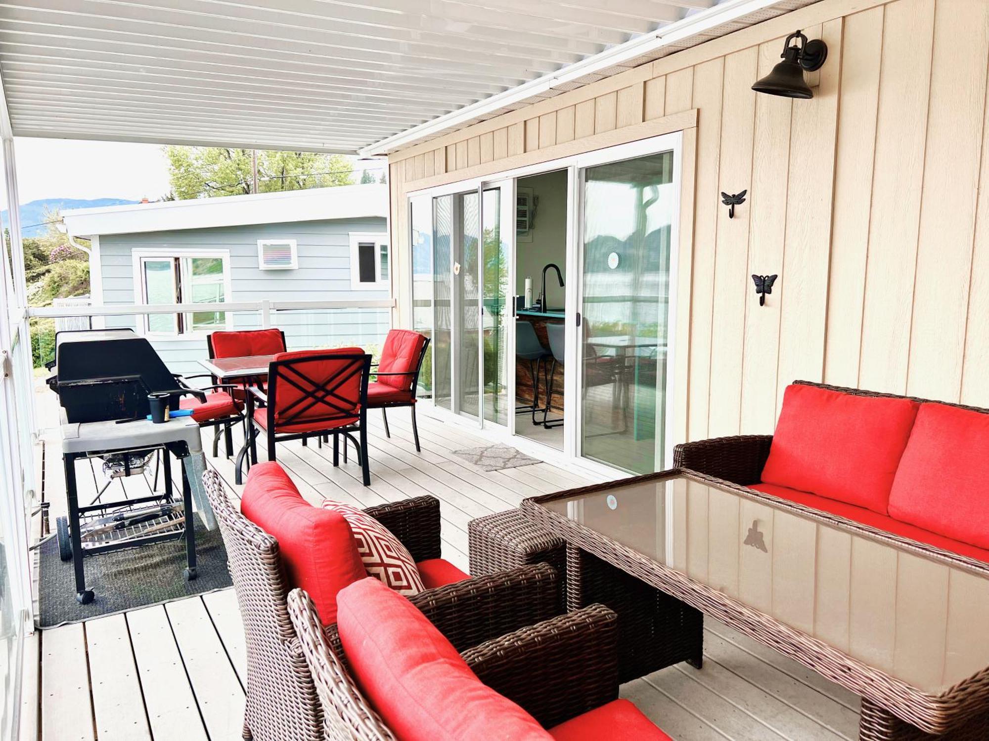 Peachland Beach Resort Exterior foto